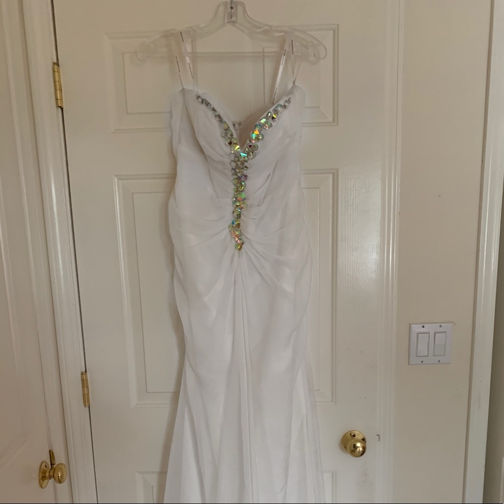 Formal Dress - Picture 2 of 2